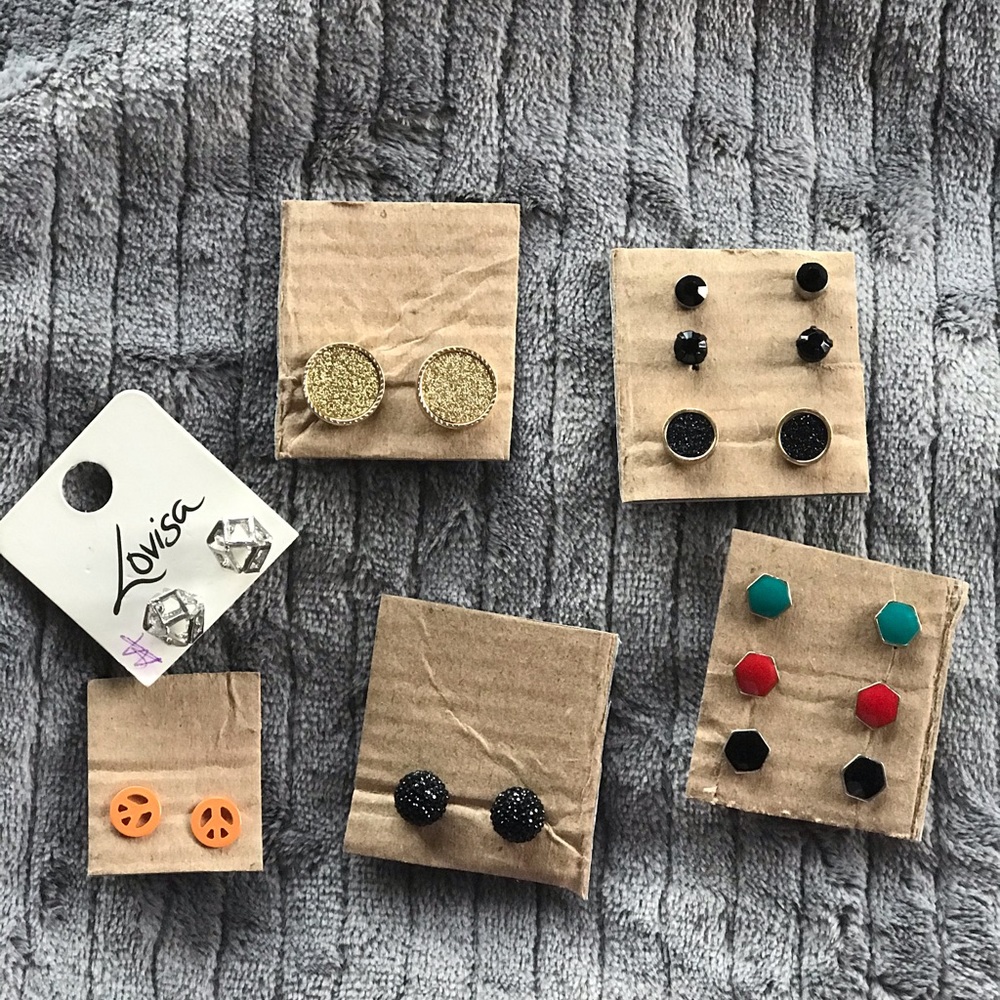 Bundle of earrings